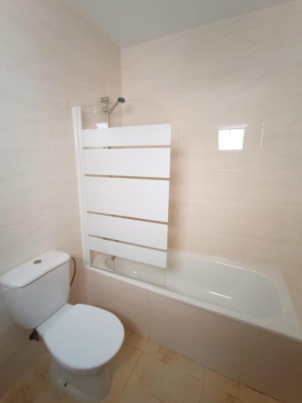 Apartamentos Larios Málaga Esterno foto