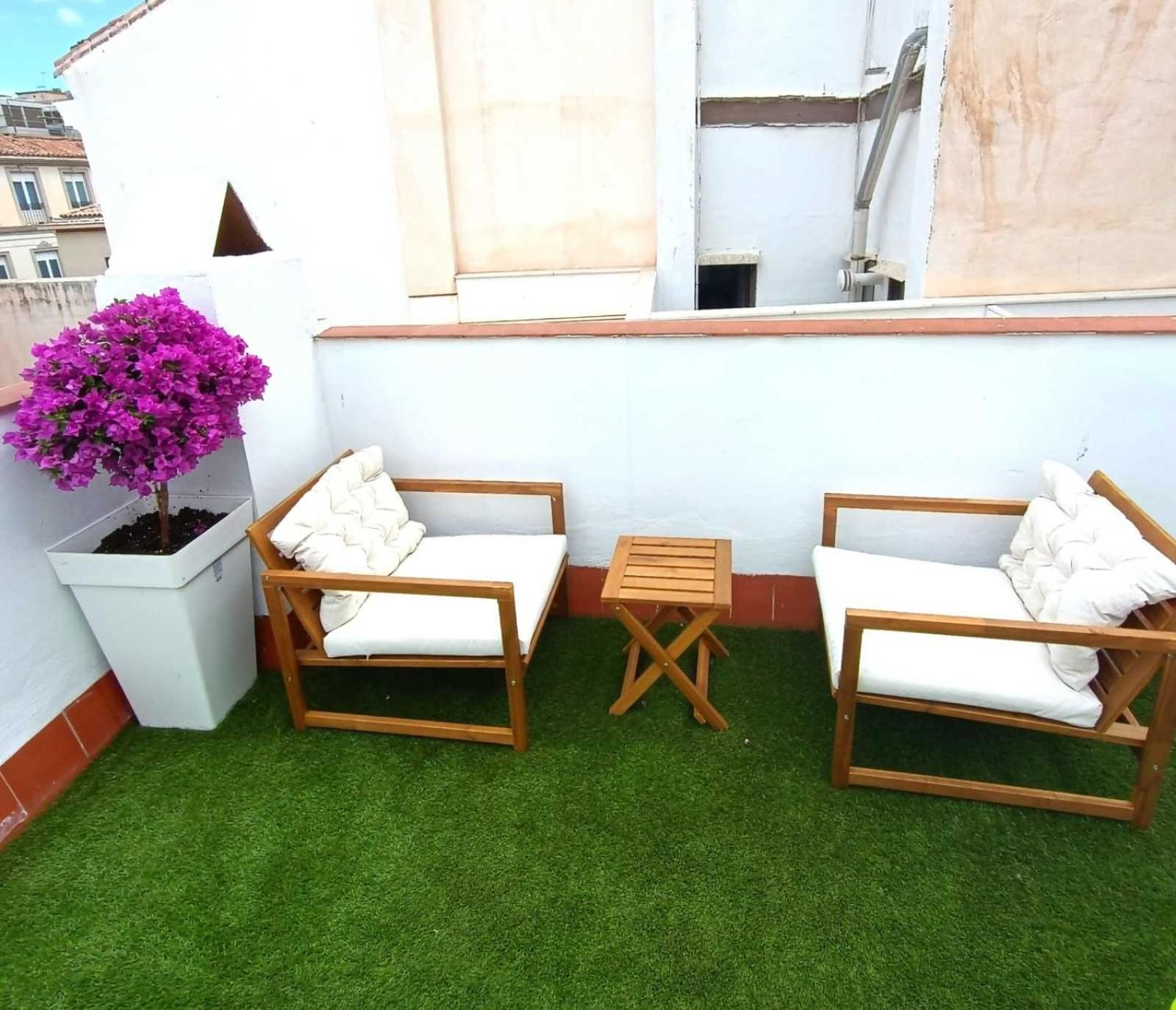 Apartamentos Larios Málaga Esterno foto